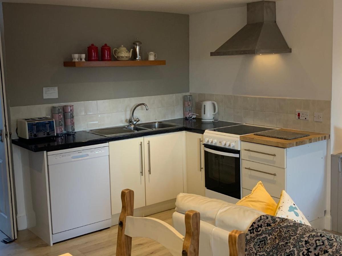 Hill House - Mews Town House, In A Quiet Private Close, In The City Centre Of Inverness. Extérieur photo