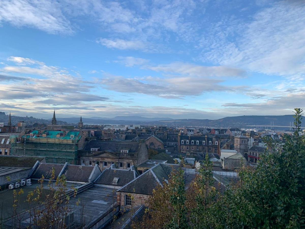 Hill House - Mews Town House, In A Quiet Private Close, In The City Centre Of Inverness. Extérieur photo